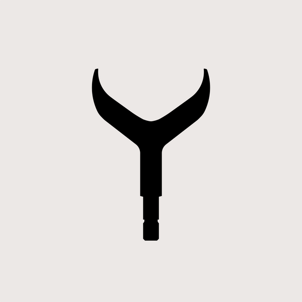 Kugelhalterung Falling Star Floor schwarz von GRAU, minimalistisches, formschönes Metall-Design für moderne Lichtkonzepte.