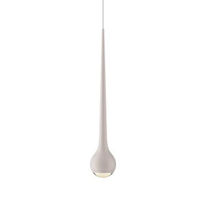 Falling Sun Pendelleuchte von GRAU in Sand White – höhenverstellbare Variante, tropfenförmiger Leuchtkörper aus sandweißem Aluminium, blendfreie Linse, dimmbares warmes LED-Licht