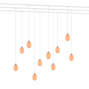 Sun Installation von GRAU: Zehn mundgeblasene Glasleuchten als Pendelleuchten mit dynamischer Lichtanimation.