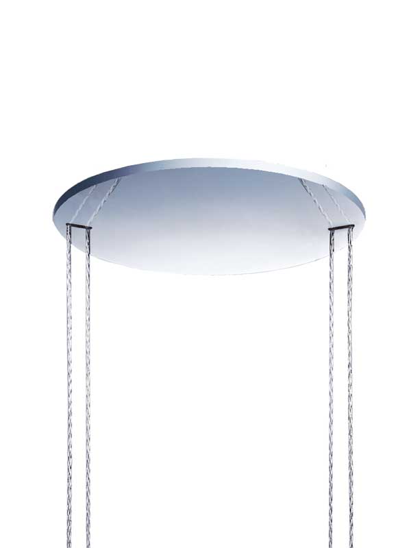 TRAFOCOVER 70 / 80 alu pol von GRAU zeigt runden, polierten Aluminium-Deckenhalter mit filigranen Stahlseilen für Lichtdesign.